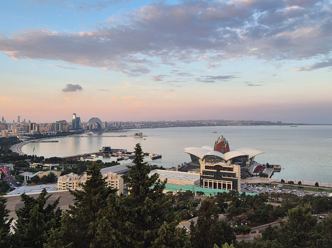 Azerbaijan Travel International-巴库必去景点