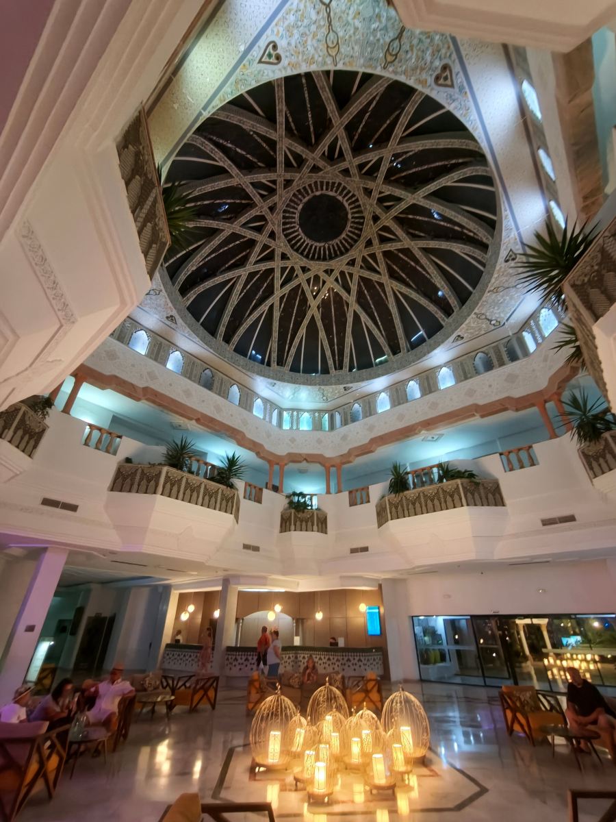 杰尔巴假日海滩酒店-旅行者