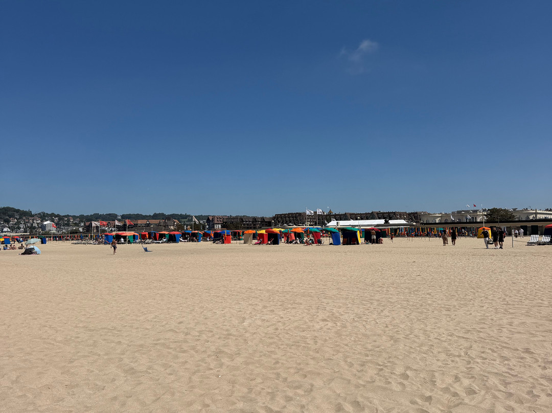 Plage de Deauville-多维尔必去景点