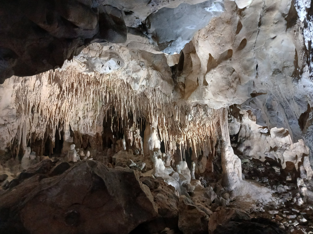 Grottes de Thouzon-Le Thor必去景点