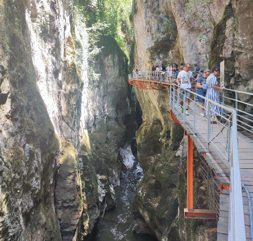 杜费里峡谷-Lovagny必去景点