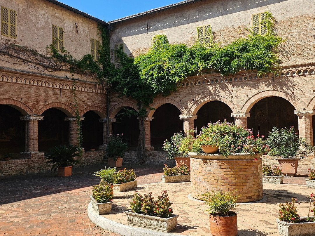 The Basilica of San Nicola a Tolentino-Tolentino必去景点