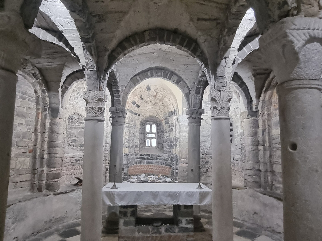 Chiesa di Santo Stefano e Battistero-伦诺必去景点