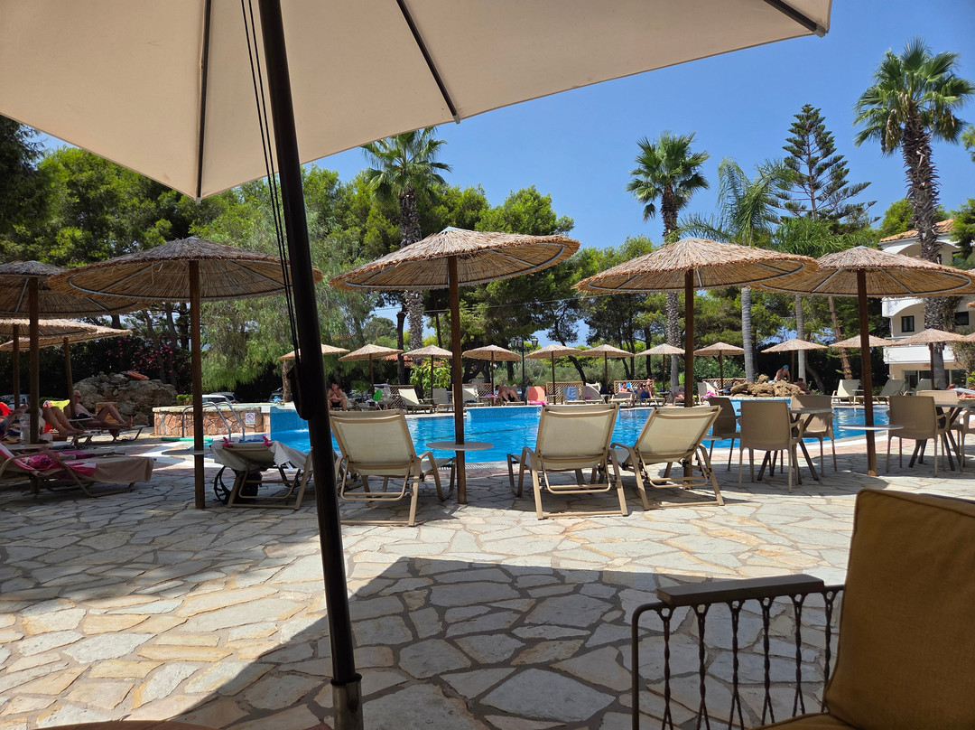 威斯历考斯海滩酒店主图