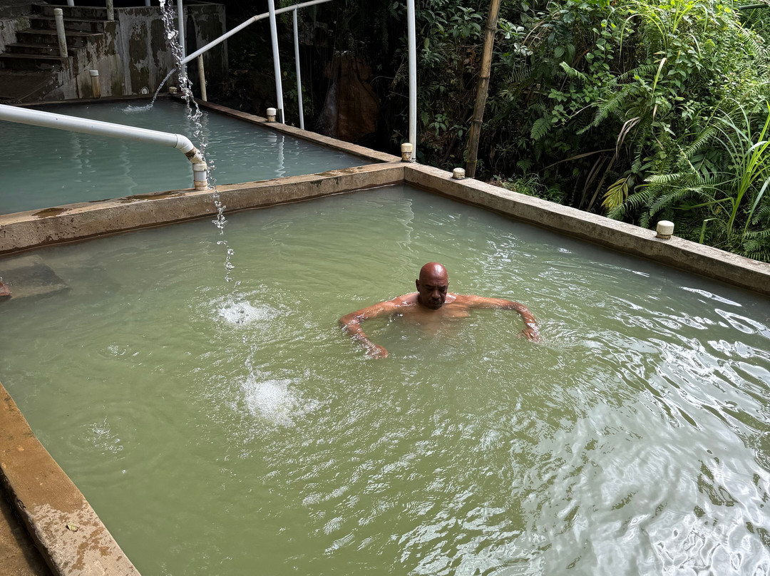 Da-S'Cape Hot Sulphur Spa-Wotten Waven必去景点