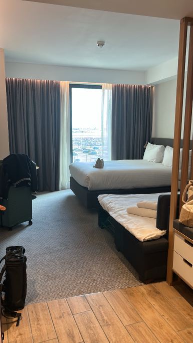 伦敦希斯罗 - 巴斯路假日酒店-旅行者