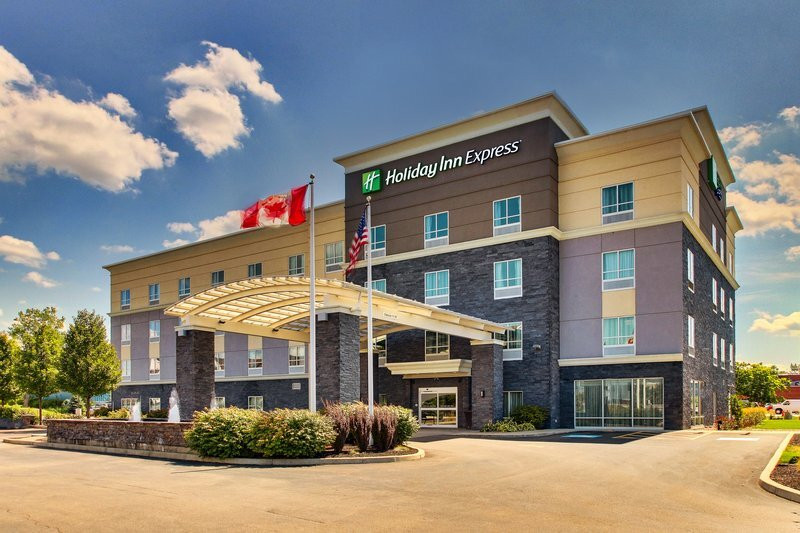 Holiday Inn Express 奇克托瓦加