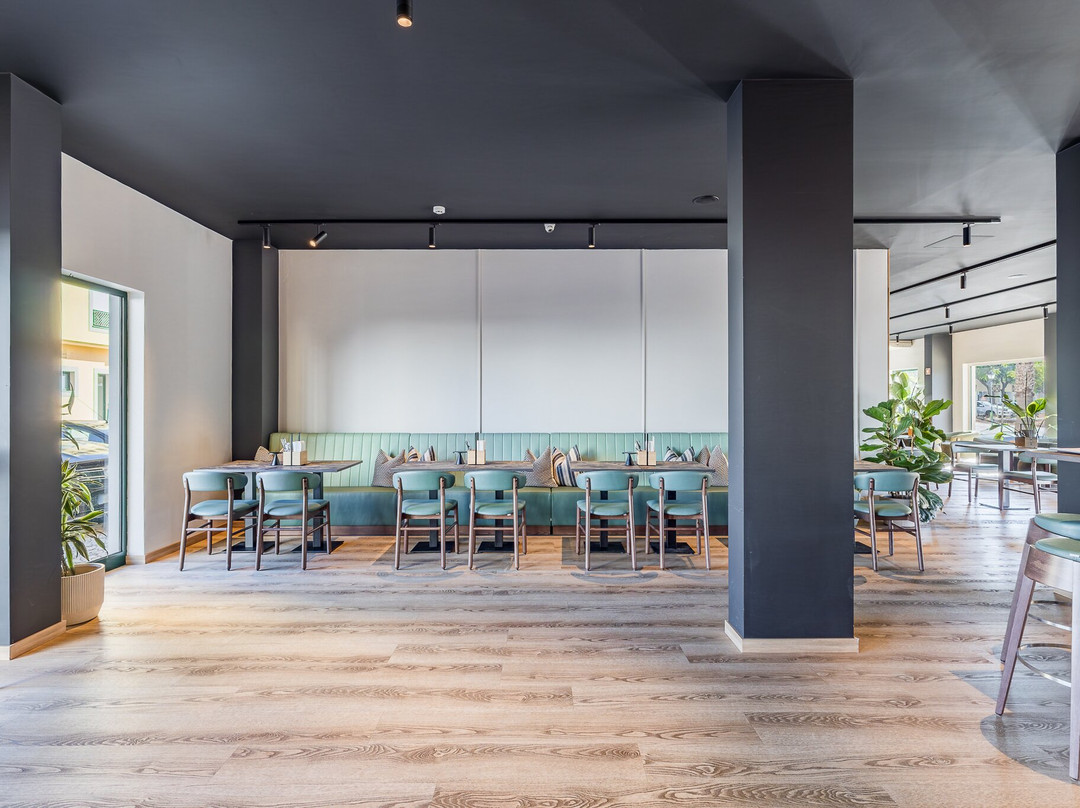 Evolution Lounge Bar & Brunch