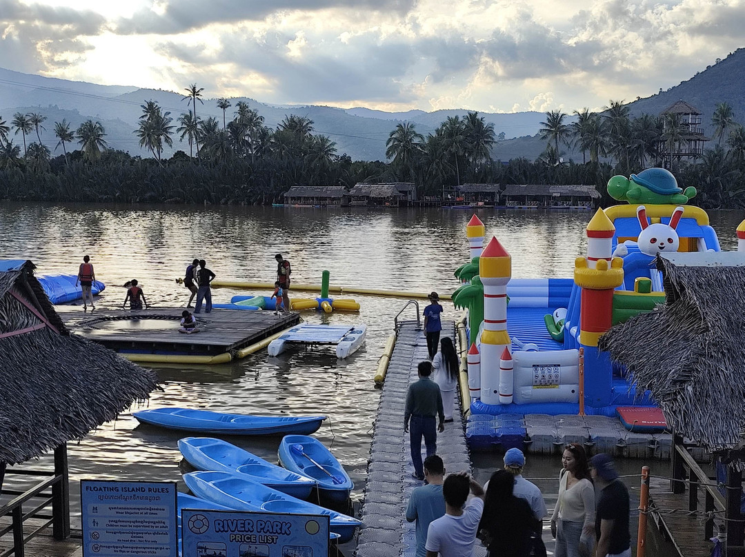 Entanou Slide - River Park-贡布必去景点