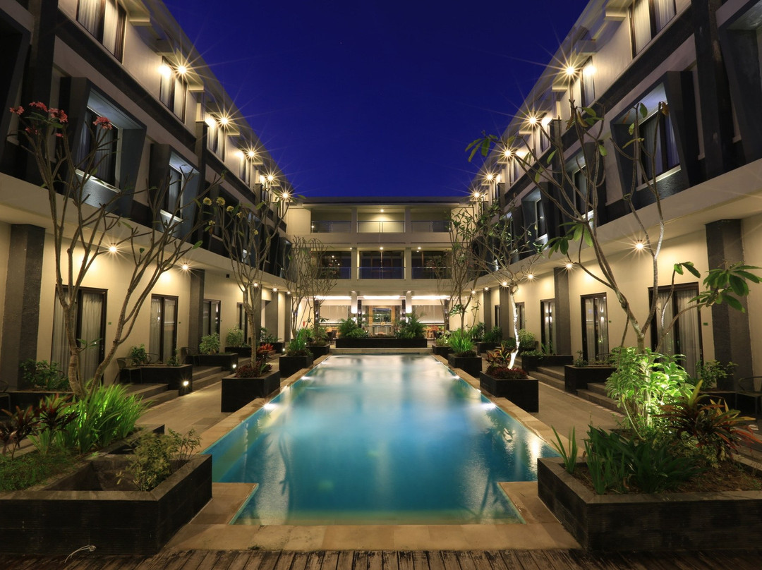 Batujai酒店住宿-ILLIRA Lite Hotel Praya