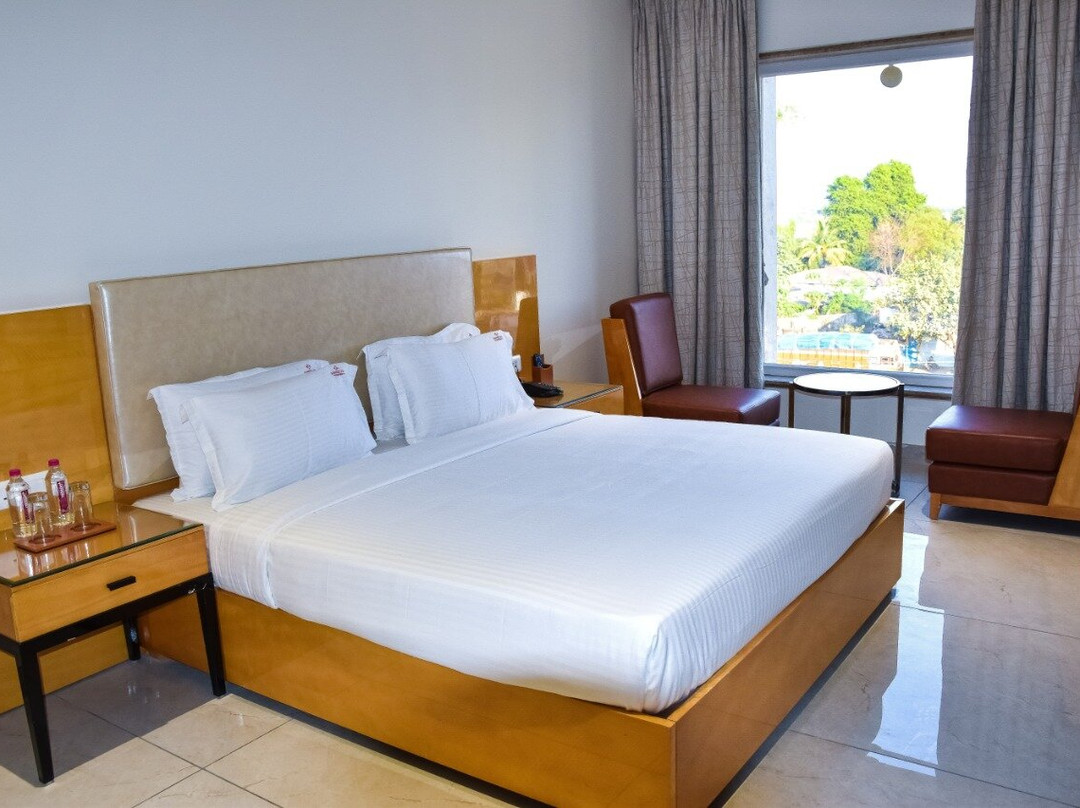 Semri Harchand酒店住宿-Express 11 Hotel & Banquets