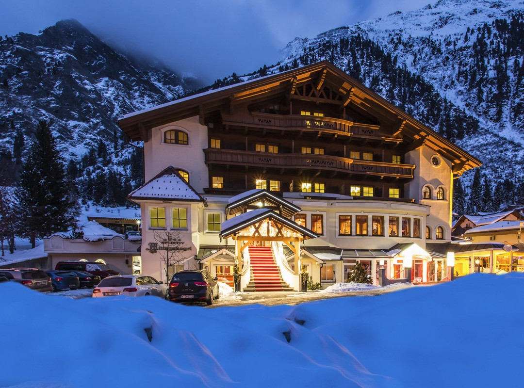 St. Leonhard酒店住宿-Mittagskogel Hotel Pitztal