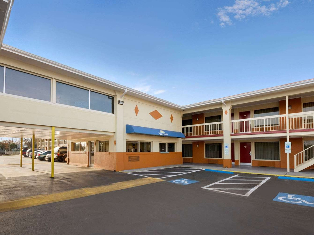 Days Inn by Wyndham Jacksonville NC