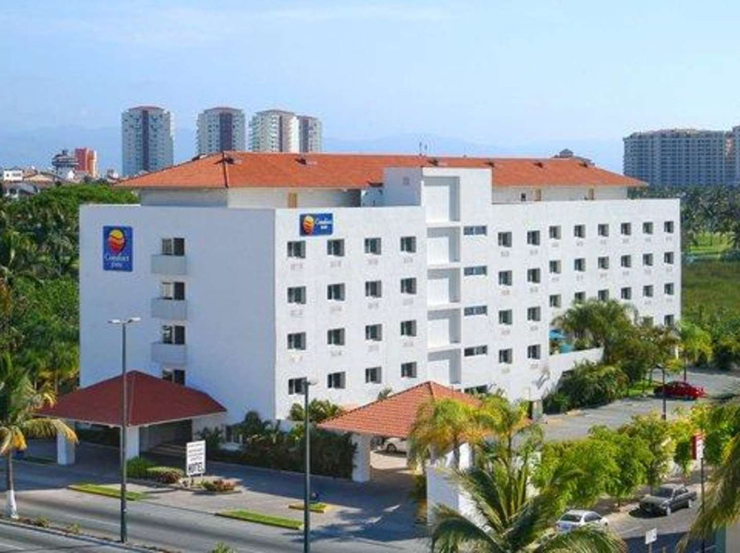 Comfort Inn Puerto Vallarta Golfside & Marina主图