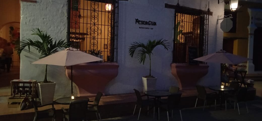 Pestagua -restaurant -bar