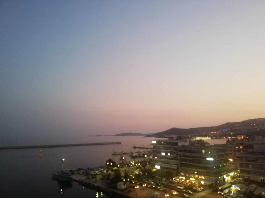 爱若特银河酒店主图