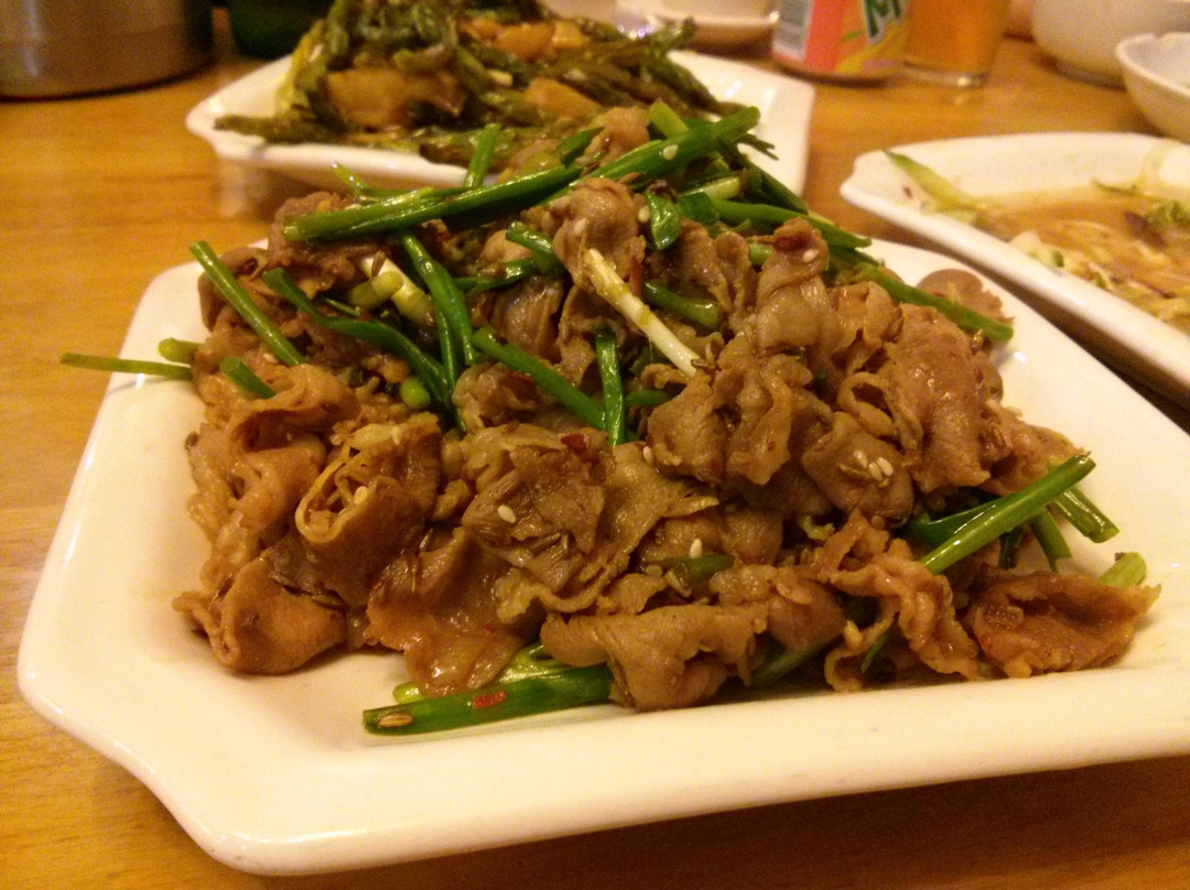 东北四季饺子王(宛平南路店)