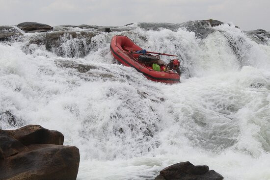 Busowoko Waterfalls-金贾必去景点