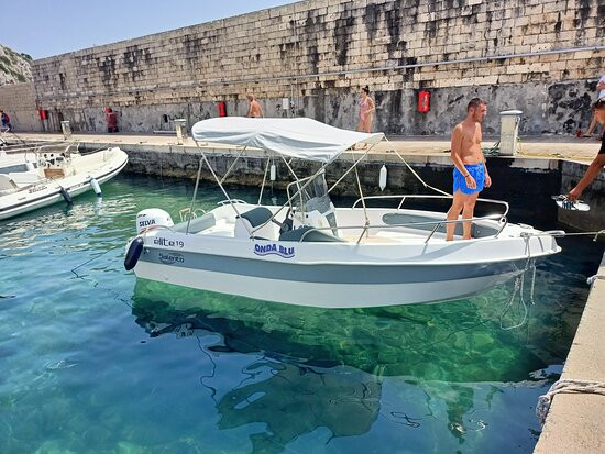 Onda blu-Castro必去景点