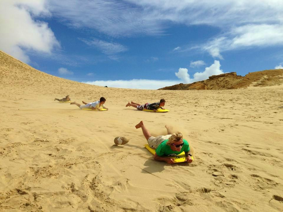 Surfaris Surf School & Tours景点图片