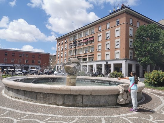 Fontana della Stazione di Pisa-比萨必去景点