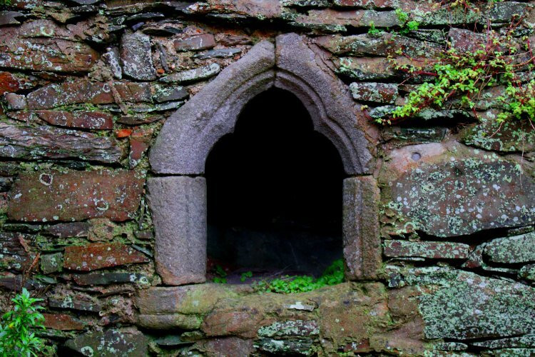 The Mullagh Graveyard-Clogherhead必去景点