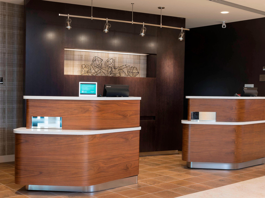 Courtyard by Marriott Mt. Pleasant at Central Michigan University主图