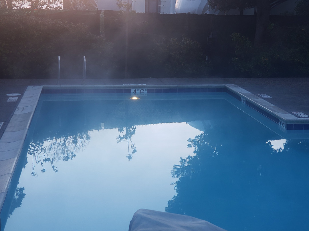 半月湾海滩酒店主图