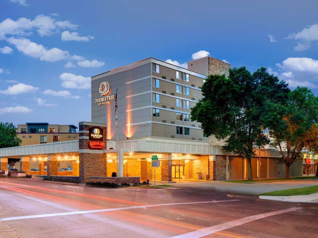 麦迪逊希尔顿逸林酒店主图