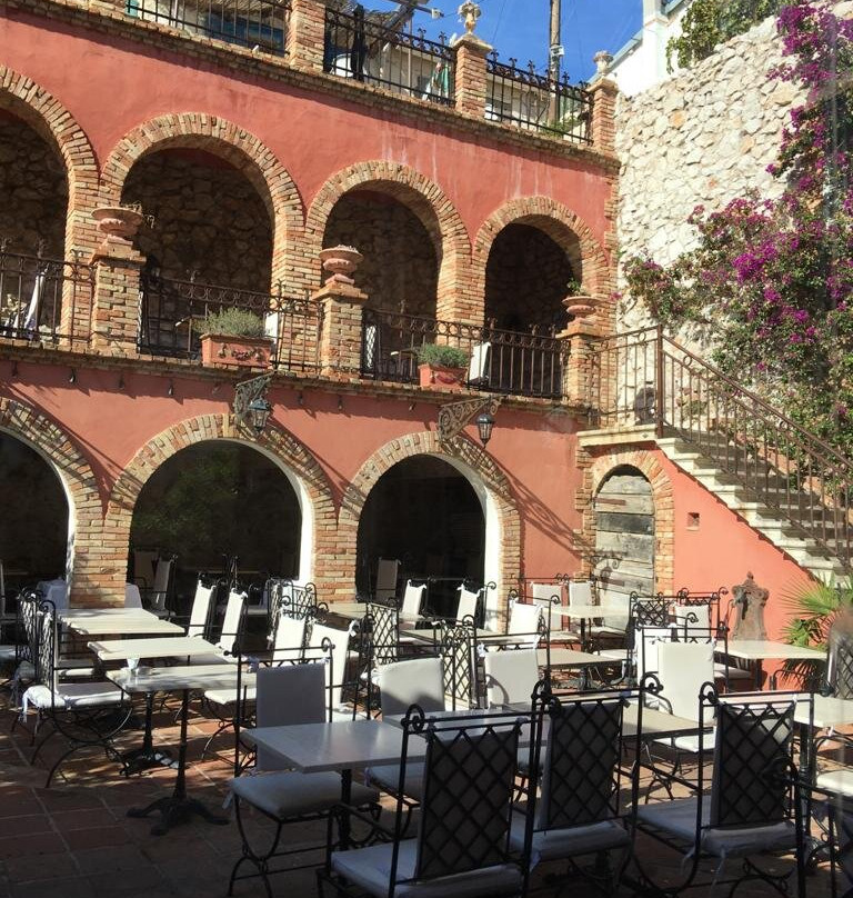 CALANQUES TAXI-VTC-MOTO-拉西奥塔必去景点