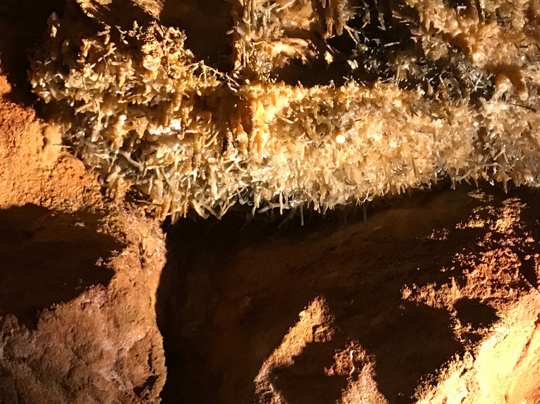 Mystic Caverns-Harrison必去景点