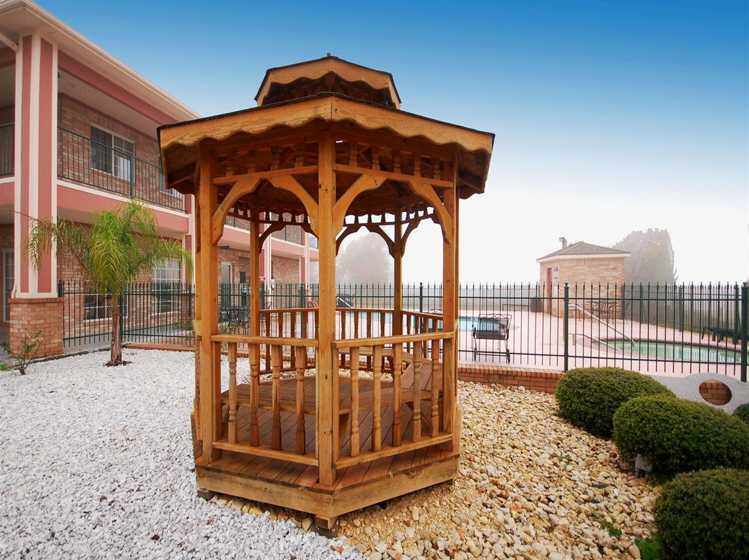 Best Western Lake Conroe Inn主图