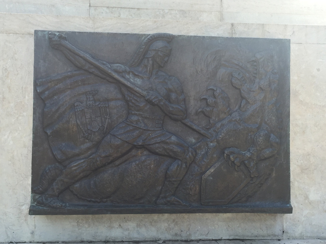 Statue of Vasile Lucaciu景点图片
