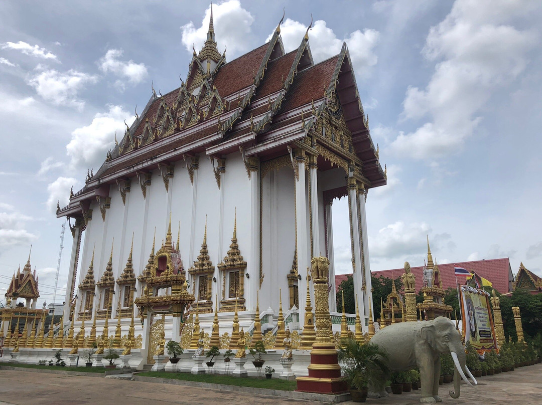 Wat Bueng Phra Lan Chai景点图片