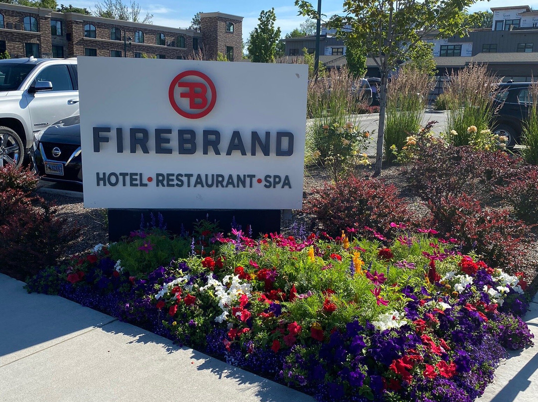 The Firebrand Hotel主图