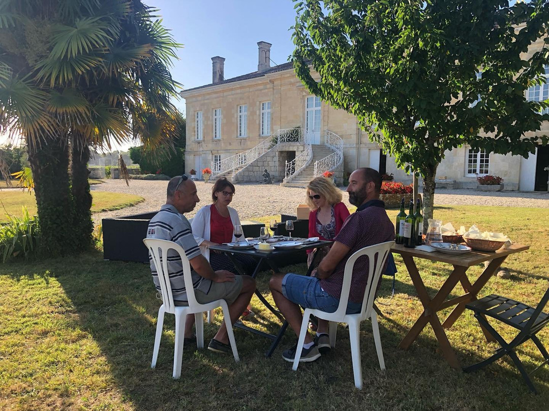 Chateau Balac-Saint-Laurent-Medoc必去景点