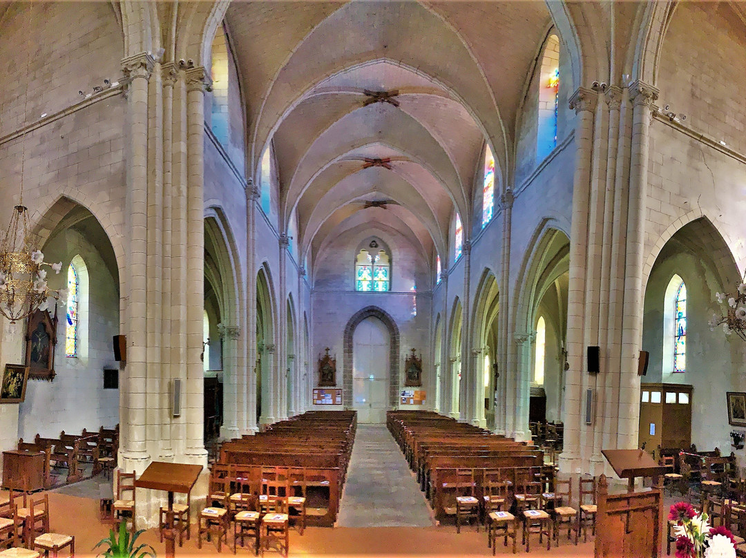 Eglise Saint-pierre-Cugand必去景点