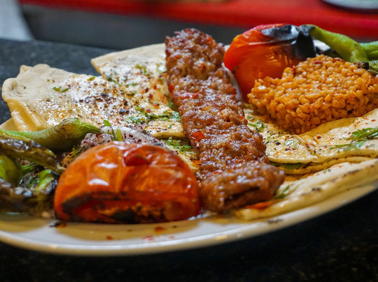 Geyikbayiri餐馆和美食-Urfa Sultan Sofrası