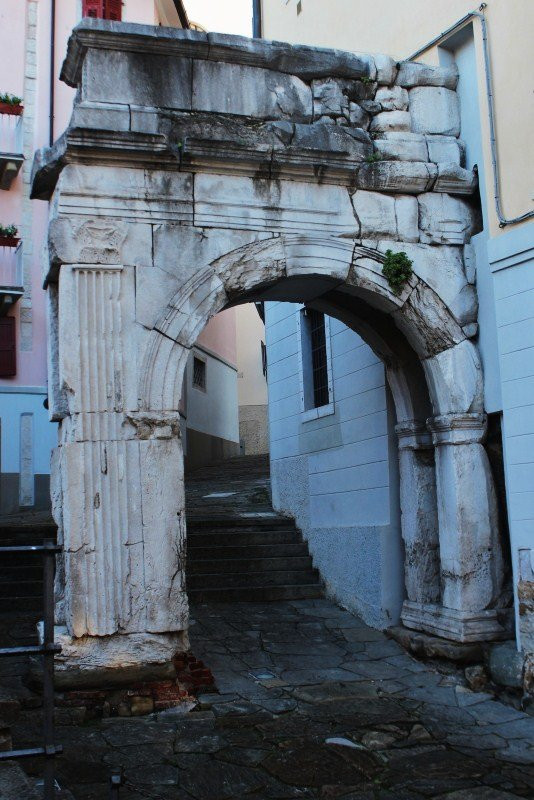 Arco di Riccardo-的里雅斯特必去景点