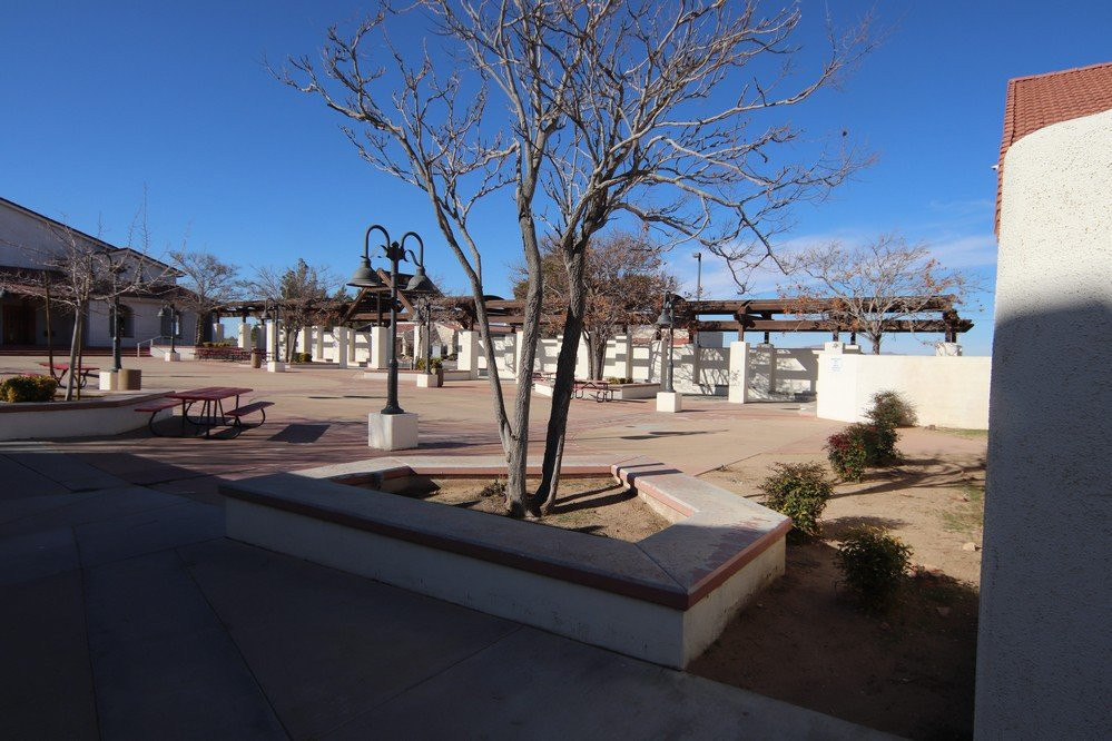 Holy Family Catholic Church Hesperia-希斯皮里亚必去景点