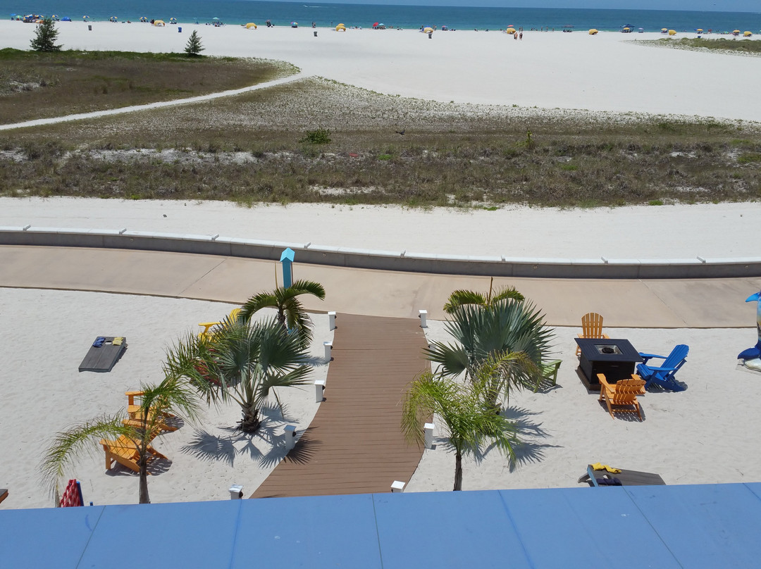 比尔马海滩度假酒店主图