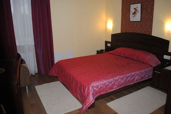 城市俱乐部酒店主图