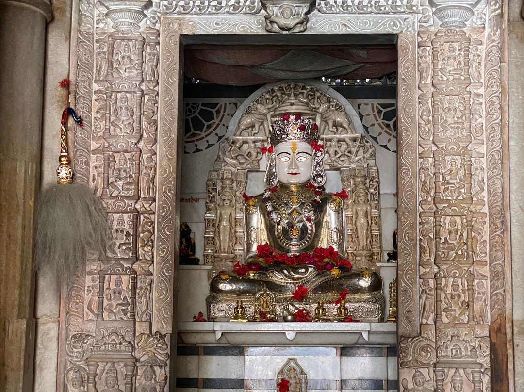Muchchal Mahavir Temple-Kumbhalgarh必去景点