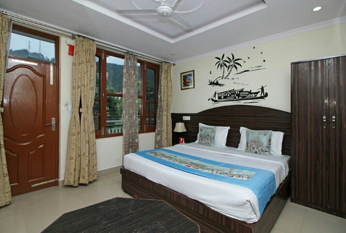 Hotel Anuj Regency主图
