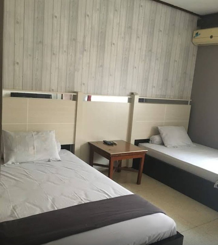 RedDoorz Syariah at Hotel Budi Family主图