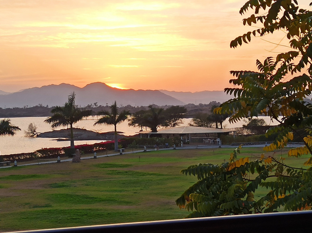 TatSaraasa Resort & Spa主图