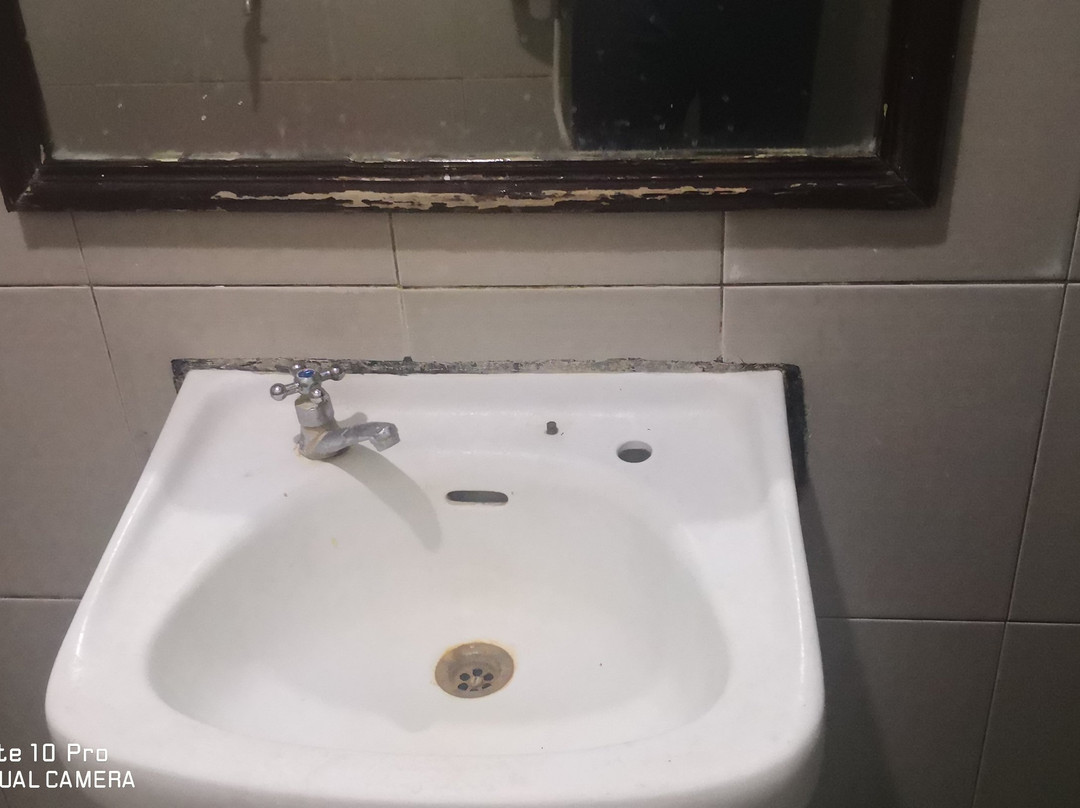 Hotel Ponorogo Permai主图