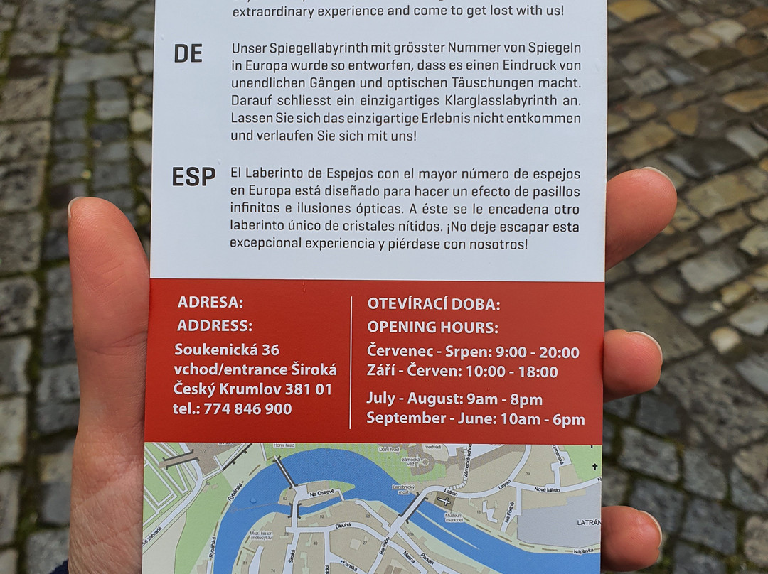 Zrcadlový labyrint景点图片