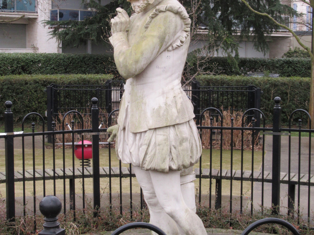 Statue de Bernard Palissy-Joinville-le-Pont必去景点