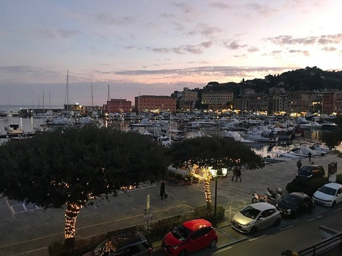 贝斯特韦斯特劳林酒店主图